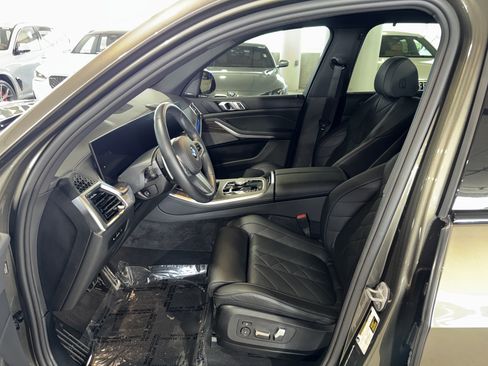 Used 2026 BMW X5 sDrive40i w/ M Sport Package RWD image 19