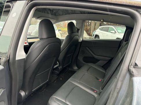 Used 2023 Tesla Model Y Long Range image 6