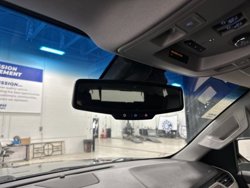 Used 2018 GMC Yukon Denali w/ Denali Ultimate Package image 27