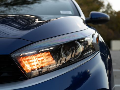 Used 2023 Kia Forte LXS w/ LXS Technology Package image 11