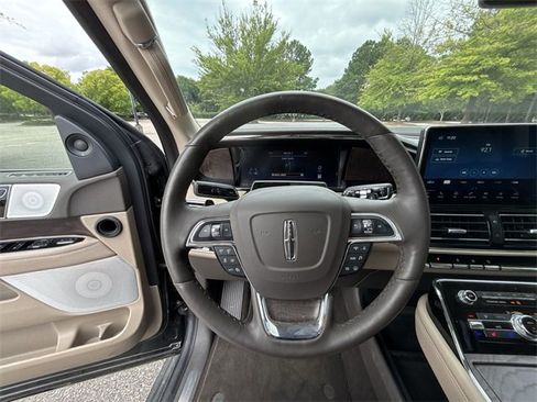 New 2024 Lincoln Navigator Reserve image 14