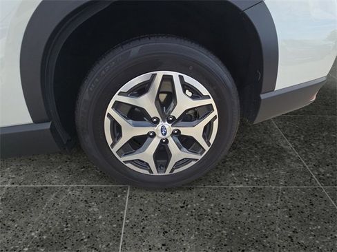 Certified 2023 Subaru Forester Premium image 18