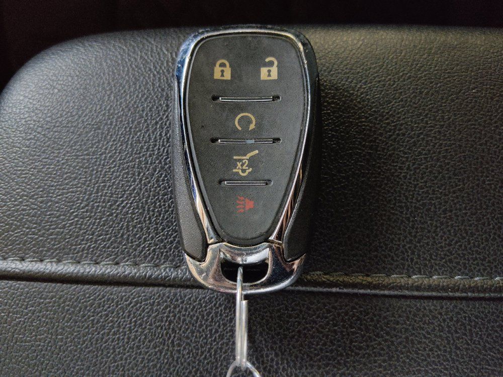 Used 2020 Chevrolet Blazer LT FWD image 32