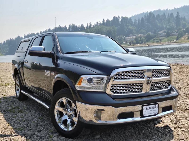 Used 2015 RAM 1500 Laramie w/ Convenience Group AWD/4WD image 2
