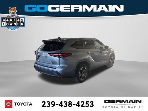 Used 2023 Toyota Highlander XLE FWD image 9