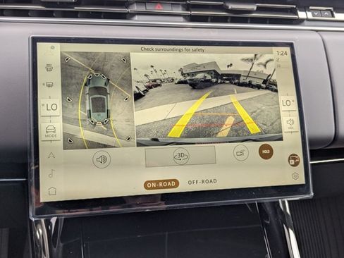 New 2026 Land Rover Range Rover Sport SE AWD/4WD image 13