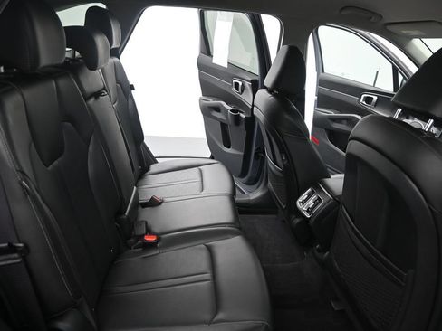 Used 2024 Kia Sorento S FWD image 14