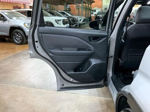 Used 2025 Subaru Forester Premium image 20