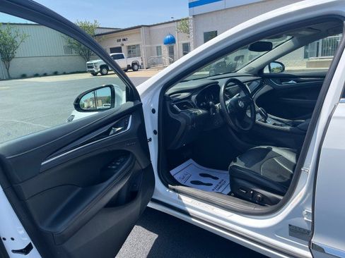 Used 2018 Buick LaCrosse Essence image 13