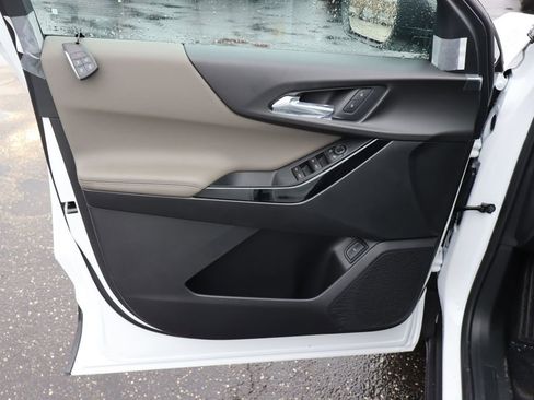 New 2026 Chevrolet Equinox LT image 4