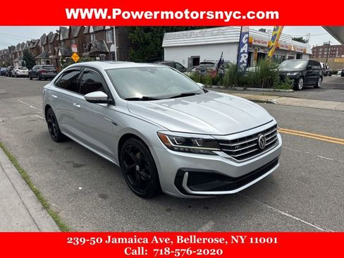 Used 2020 Volkswagen Passat 2.0T R-Line image 7