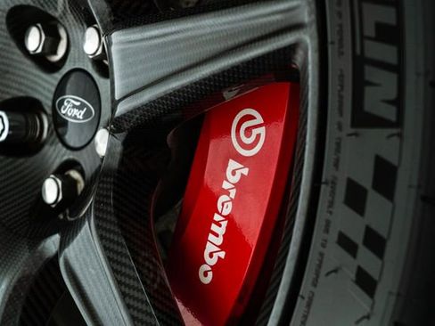 Used 2021 Ford Mustang Shelby GT500 w/ Carbon Fiber Track Pack image 24