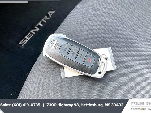 Used 2024 Nissan Sentra SV FWD image 9