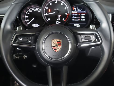 Certified 2023 Porsche Macan AWD/4WD image 14
