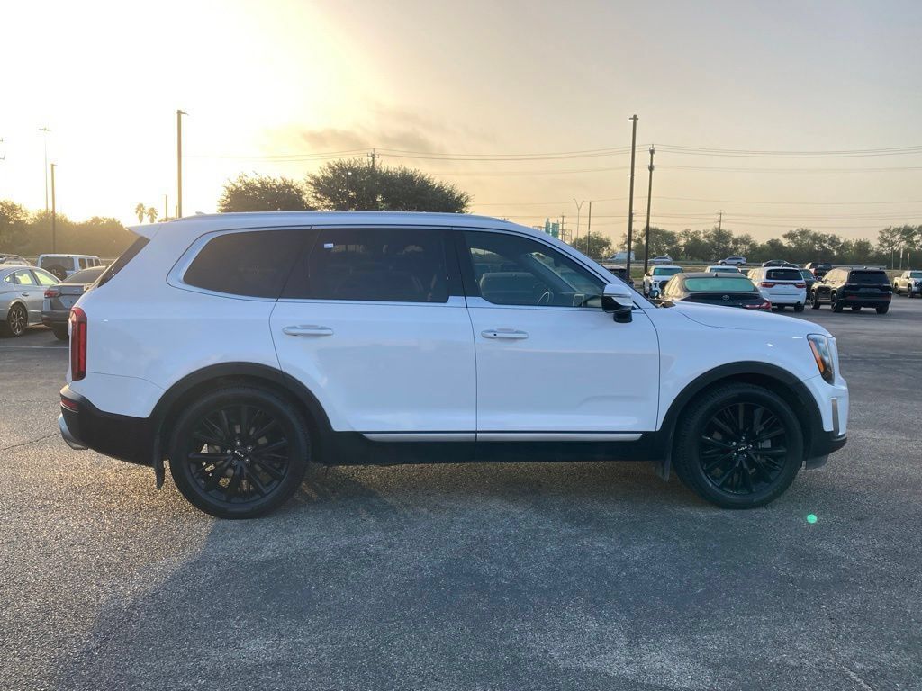 Used 2022 Kia Telluride SX w/ SX Prestige Package AWD/4WD image 4