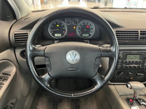 Used 2003 Volkswagen Passat GLS FWD image 18