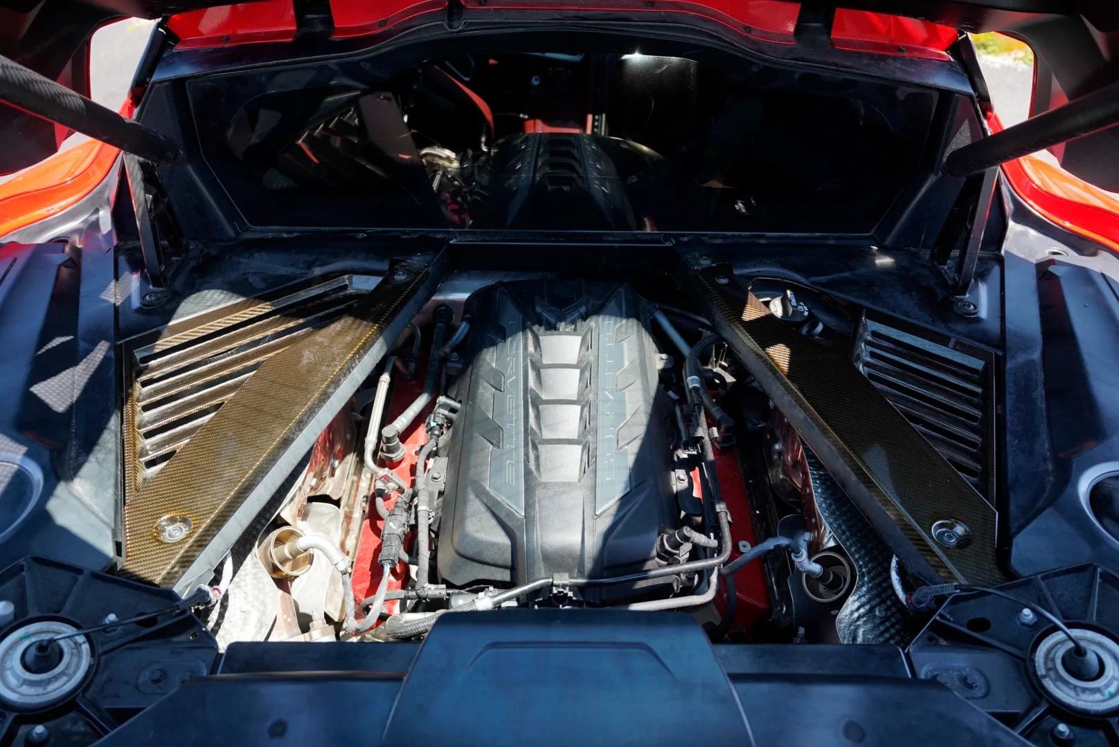 Used 2020 Chevrolet Corvette Stingray Premium Cpe w/ 3LT Preferred Equipment Group RWD image 39