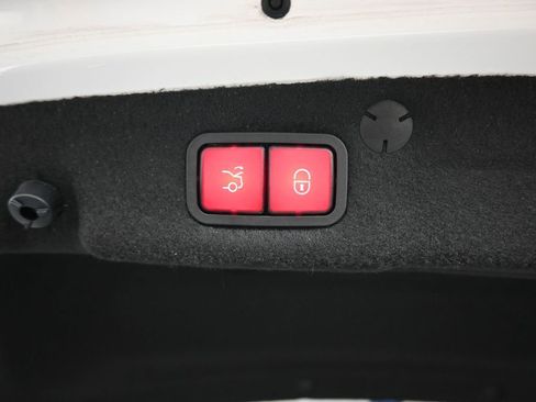 Used 2021 Mercedes-Benz C 300 4MATIC Sedan image 47