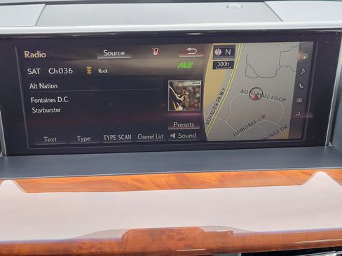 Used 2016 Lexus LX 570 4WD image 25