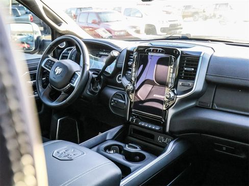 Used 2022 RAM 3500 Laramie image 27