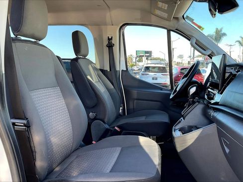 Used 2023 Ford Transit 350 XLT image 7