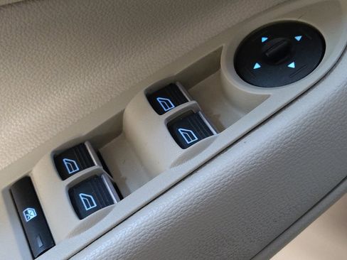 Used 2017 Ford Escape Titanium w/ Equipment Group 301A image 27