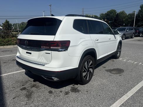 Used 2024 Volkswagen Atlas SE AWD/4WD image 8