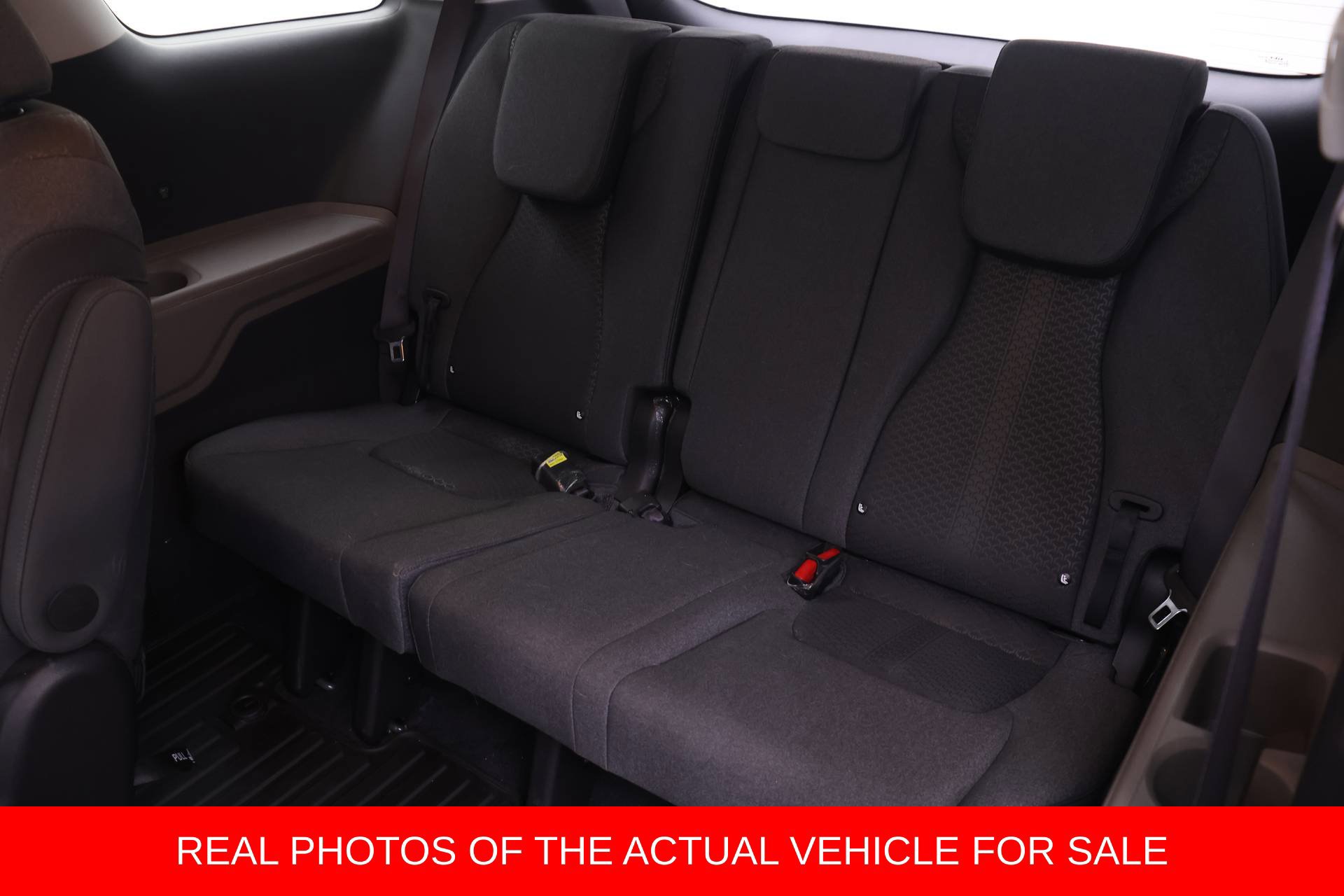 Used 2026 Kia Carnival LX FWD image 14