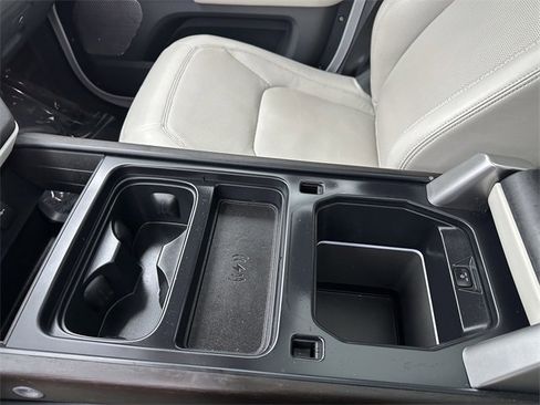 Used 2023 Land Rover Defender 130 First Edition image 25