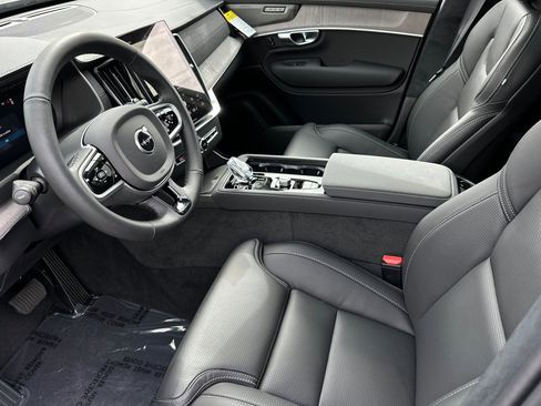 New 2026 Volvo XC90 T8 Ultra w/ Lounge Package AWD/4WD image 8
