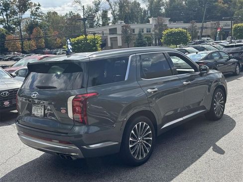 Used 2023 Hyundai Palisade Calligraphy image 7