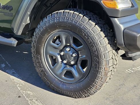 Used 2021 Jeep Wrangler Unlimited Sport image 8