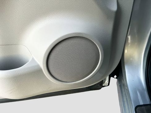 Used 2022 Nissan Rogue Sport SL image 19