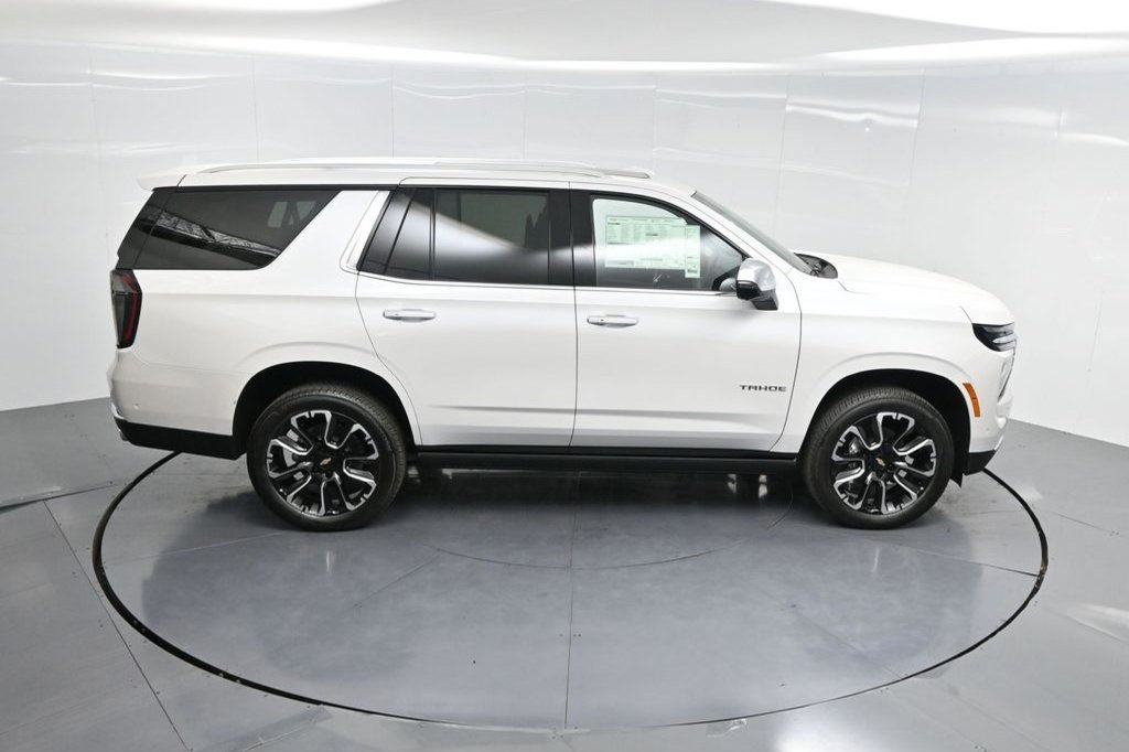 New 2025 Chevrolet Tahoe Premier AWD/4WD image 16