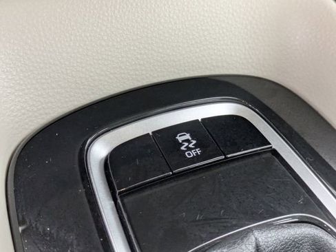 Used 2025 Toyota Corolla LE image 18