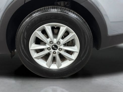 Used 2020 Kia Sorento L FWD image 34