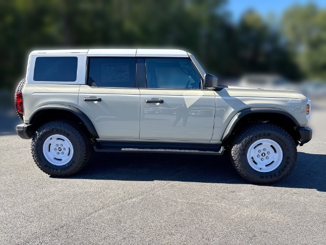 New 2026 Ford Bronco Heritage Edition AWD/4WD image 9