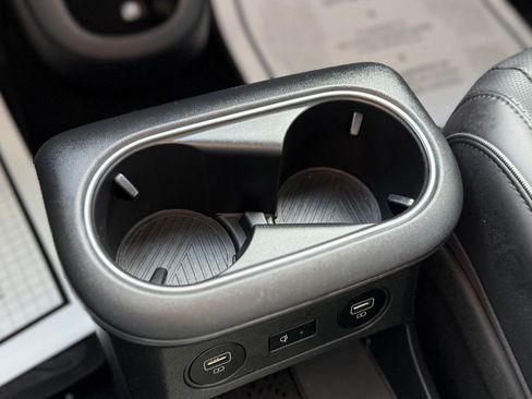 Used 2024 Hyundai Ioniq 5 Limited image 14