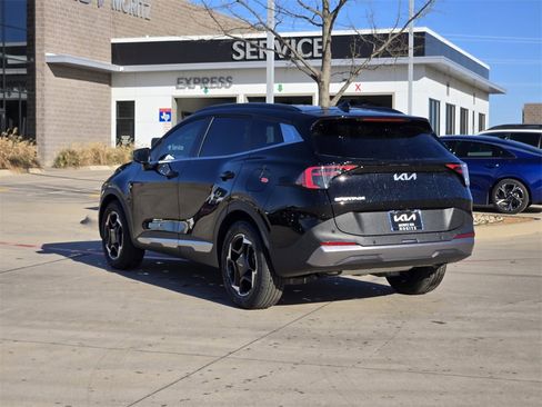 New 2026 Kia Sportage EX image 3