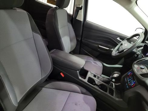 Used 2019 Ford Escape SE image 58