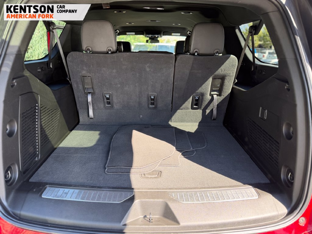 Used 2026 Chevrolet Suburban RST AWD/4WD image 36