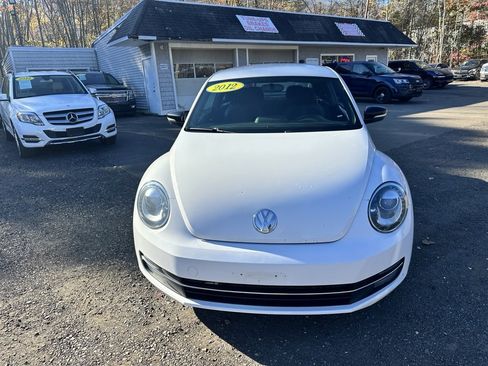 Used 2012 Volkswagen Beetle 2.0T image 2