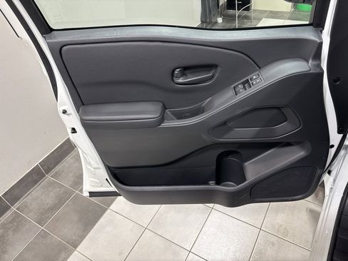 New 2026 Nissan Frontier S image 17