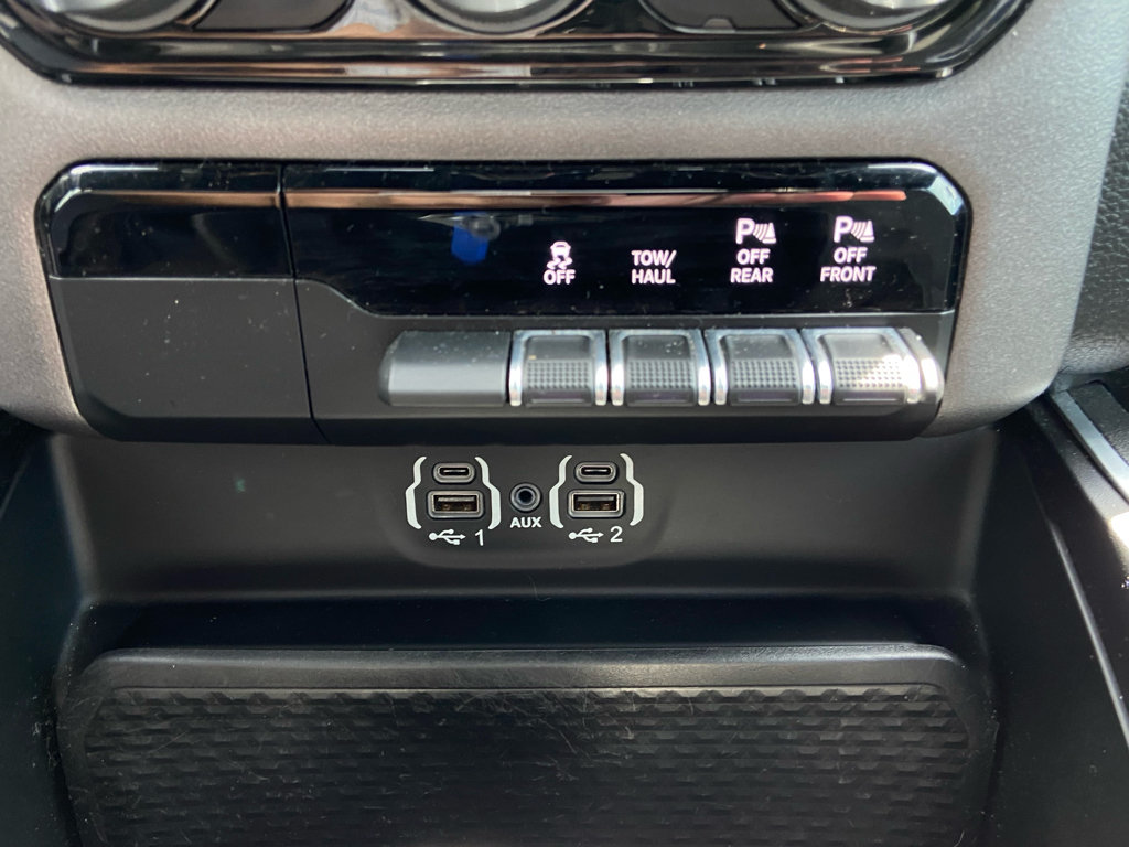 Used 2021 RAM 1500 Big Horn AWD/4WD image 23
