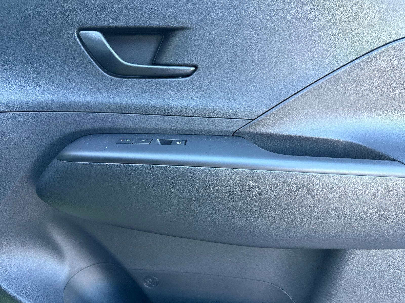 Used 2025 Hyundai Kona SEL AWD/4WD image 52