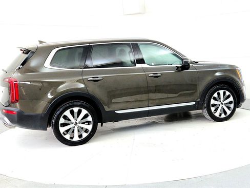 Used 2022 Kia Telluride S image 6