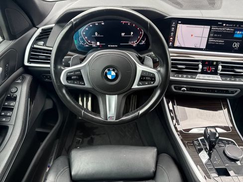 Used 2021 BMW X5 xDrive40i w/ M Sport Package AWD/4WD image 14