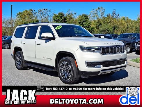 Used 2022 Jeep Wagoneer Series III w/ Flexible Seating Group image 1