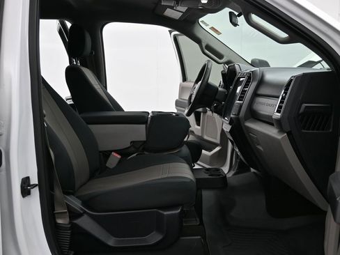 Used 2017 Ford F250 XLT image 12