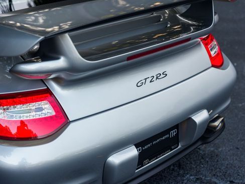 Used 2011 Porsche 911 GT2 RS RWD image 9